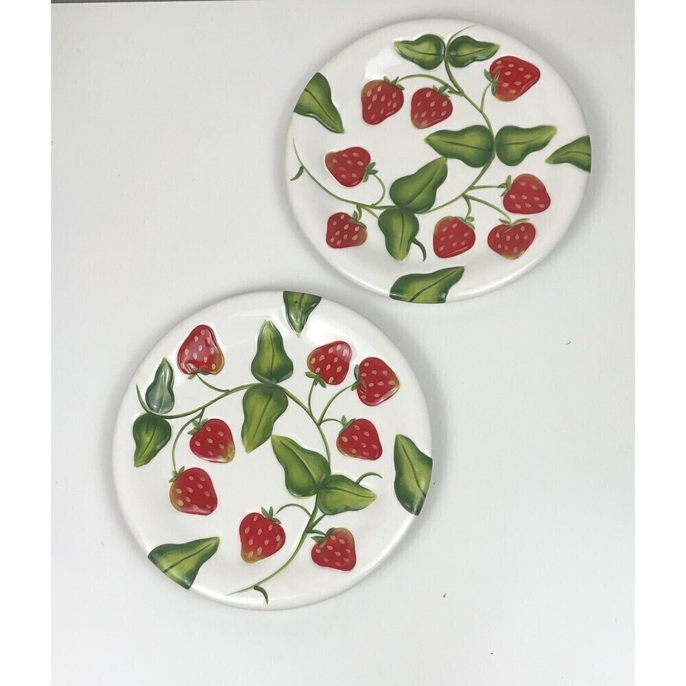 Wild Strawberry 8” Serving Plate Raz Imports Strawberries Fruit Vegetable Garden